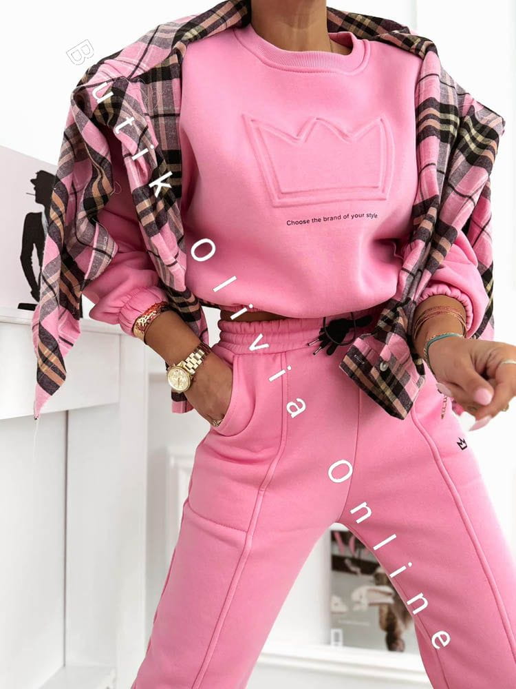 gefuetterter-loungewear-set-krone-rosa