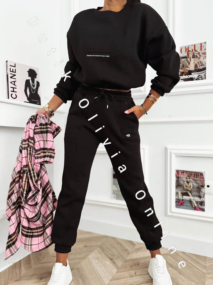 gefuetterter-loungewear-set-krone-schwarz