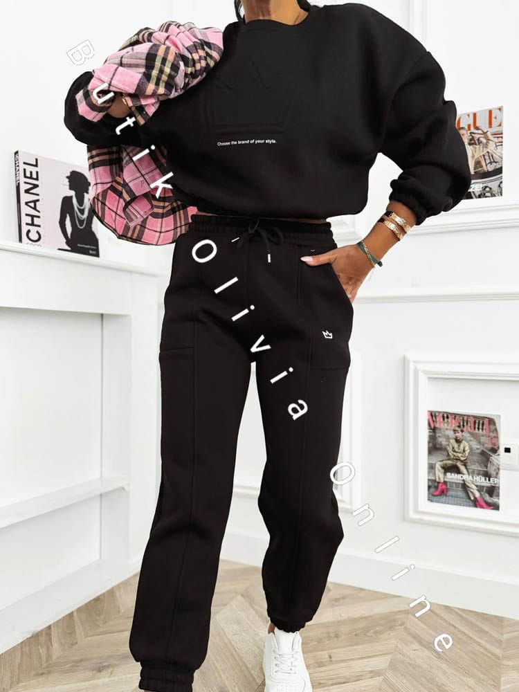 gefuetterter-loungewear-set-krone-schwarz