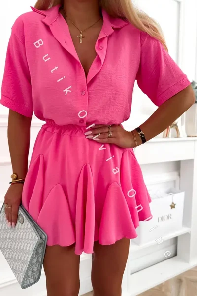 Rosa Sommer-Set – lockeres Oversize-Hemd mit Kurzarm und Skort mit Volants