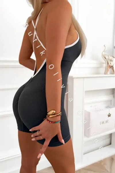 Graphitgrauer gerippter kurzer Jumpsuit mit Push-up-Effekt und freiem Rücken
