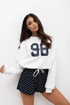 Set aus Oversize-Sweatshirt + Shorts mit Polka Dots UNDER 98 - Marineblau