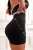 Schwarzes Sport-Set mit tief ausgeschnittenem Top und formender Radlerhose