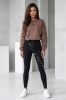 komplet brązowa bluza oversize ocieplana i czarne legginsy z wysokim stanem